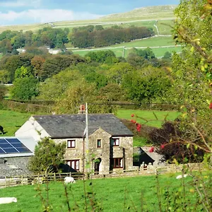 Nutstile Farm Bed & Breakfast Ingleton (North Yorkshire)
