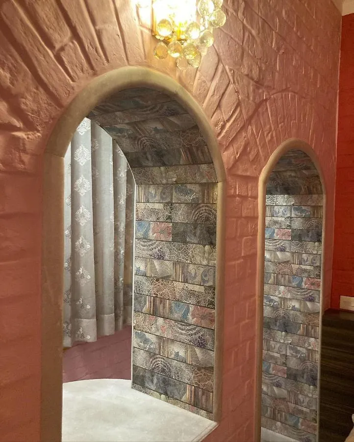 Rose Heritage Home 바라나시 B&B